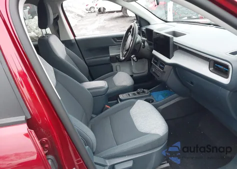 2025 Ford Maverick Xlt z USA, uszkodzony, nr VIN 3FTTW8H31SRA76080